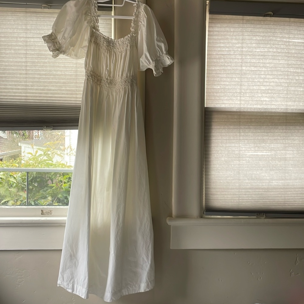 Dôen white summer dress